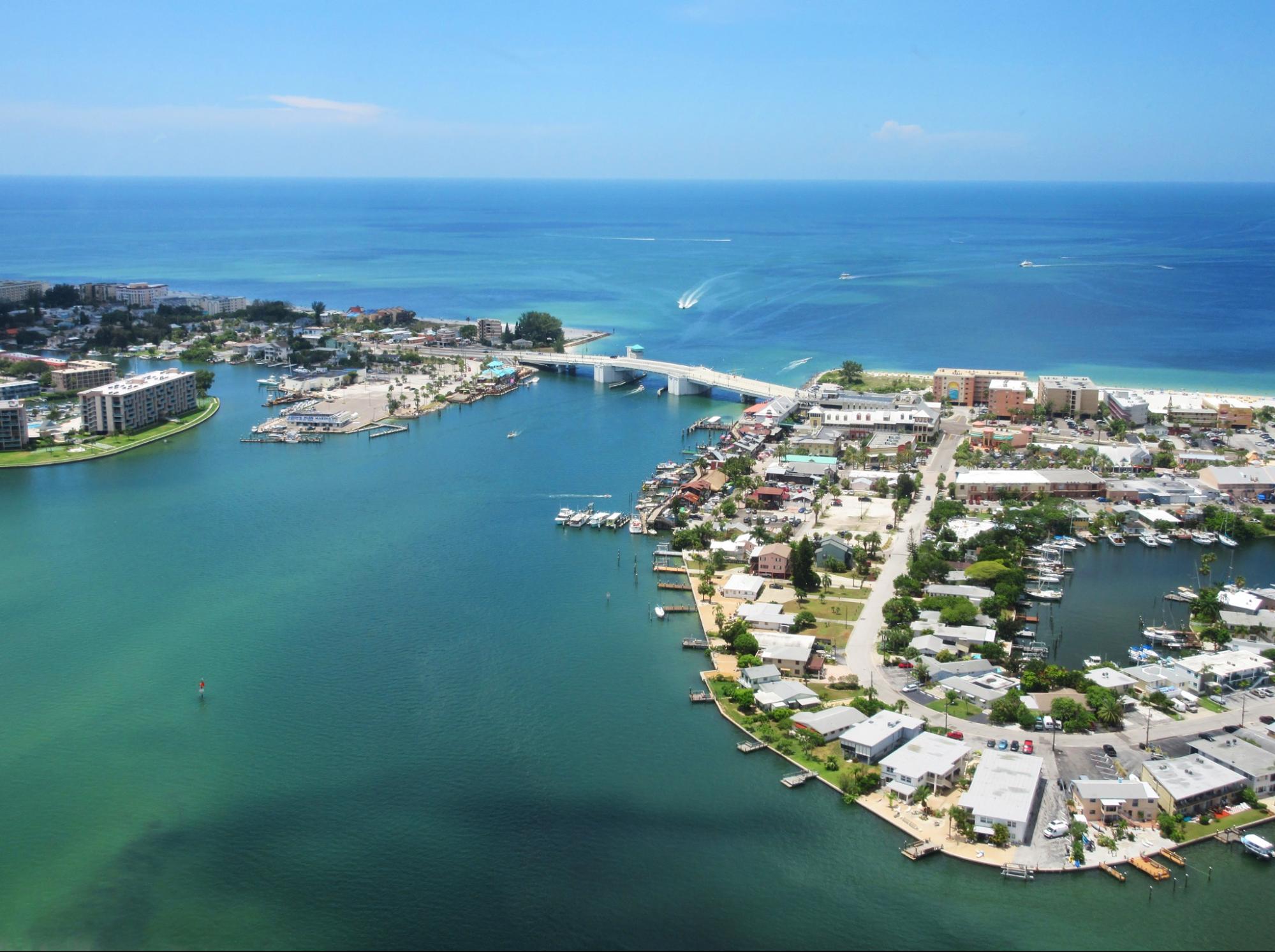 Designing Custom Homes in Madeira Beach for Coastal Conditions