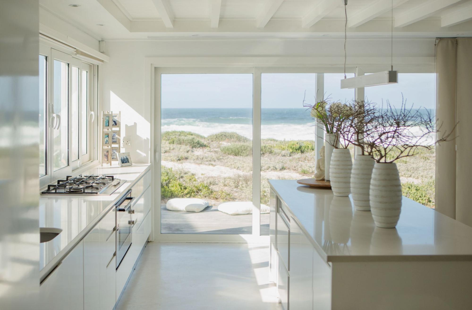 Why Luxury Buyers Are Choosing Treasure Island for Custom Homes
